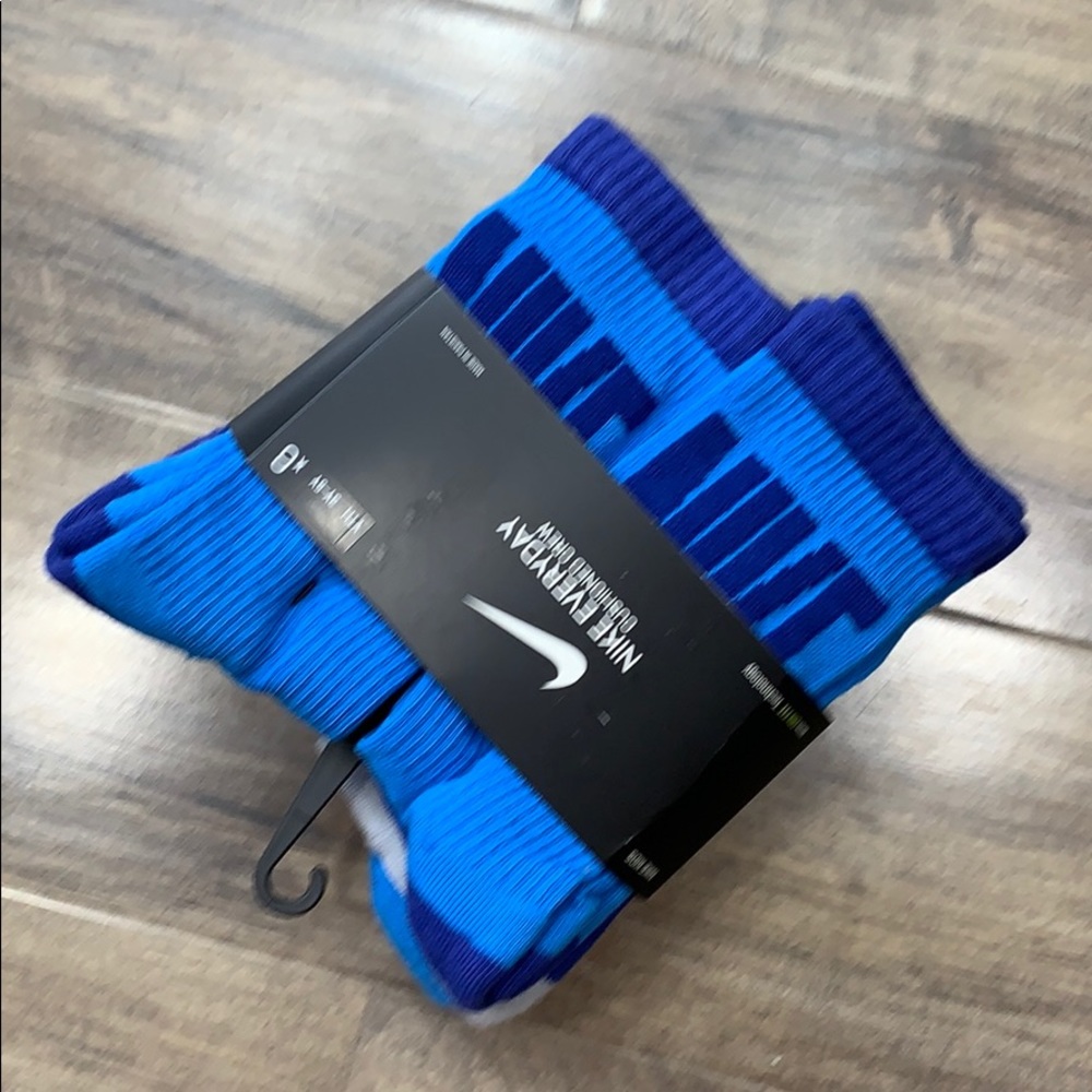 NIKE EVERYDAY CUSHIONED CREW SOCKS YTH 3Y-5Y - Picture 4 of 16